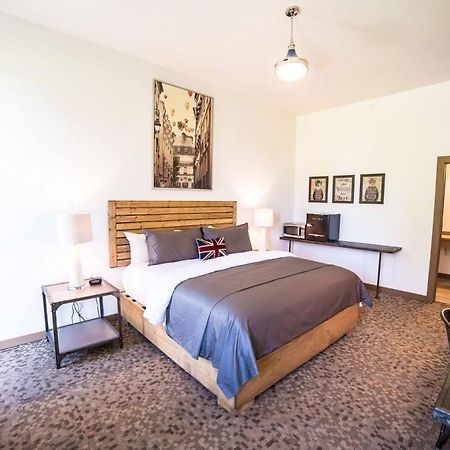 Okoboji Commons Hotel Eksteriør bilde