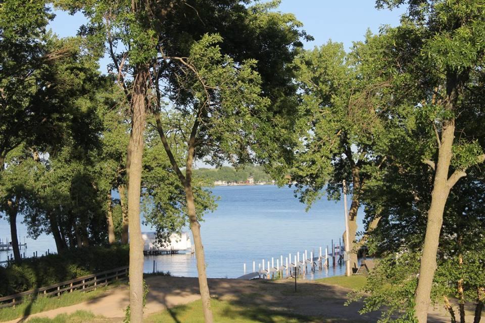 Okoboji Commons Hotel Eksteriør bilde