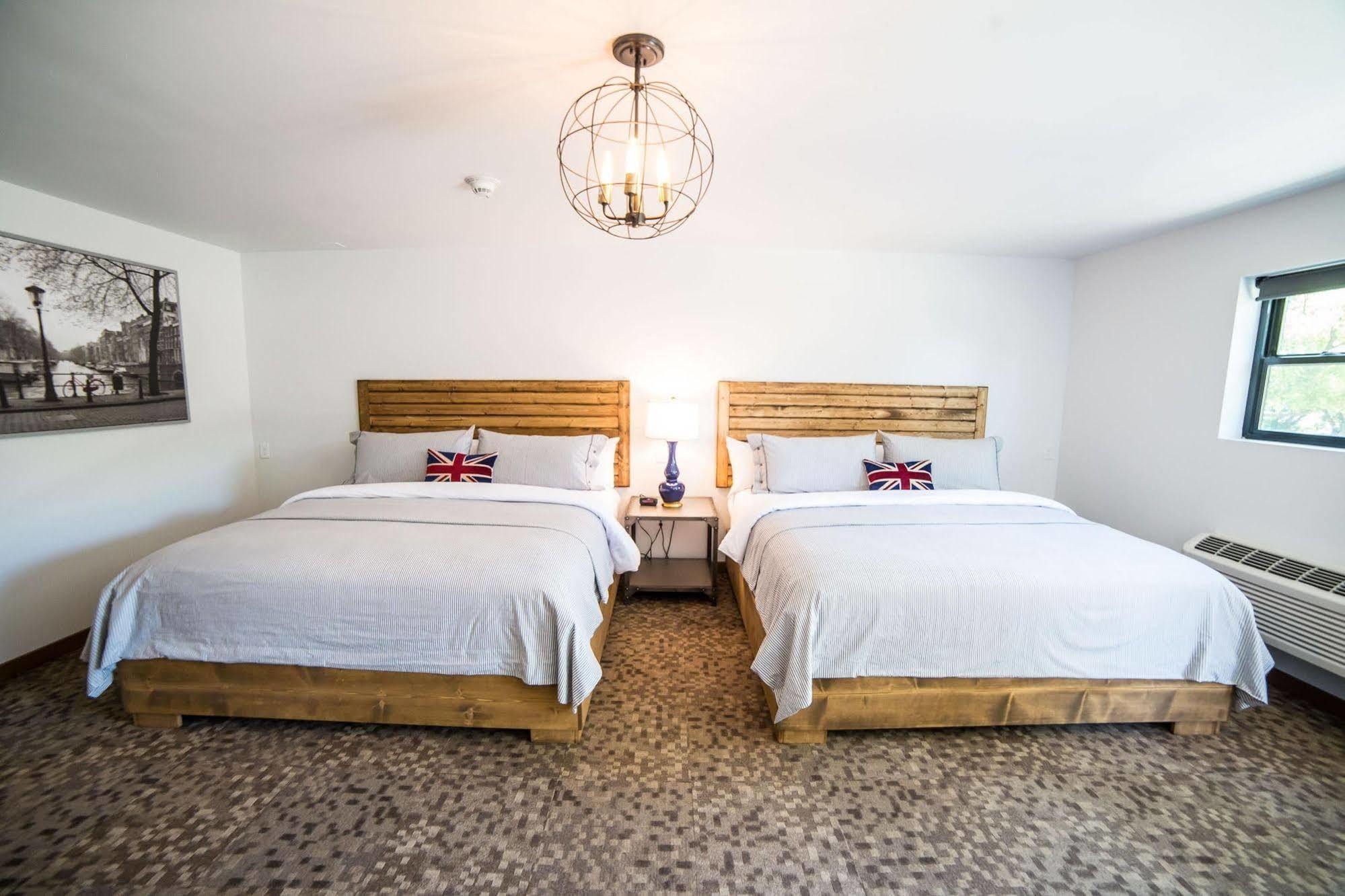 Okoboji Commons Hotel Eksteriør bilde