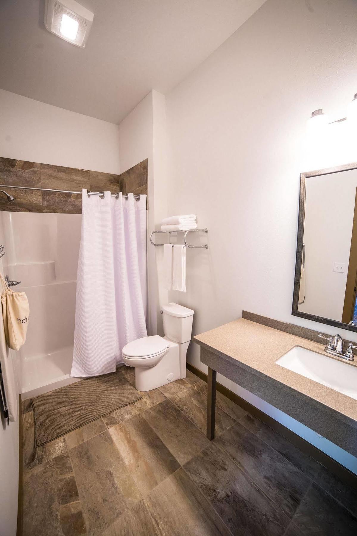 Okoboji Commons Hotel Eksteriør bilde