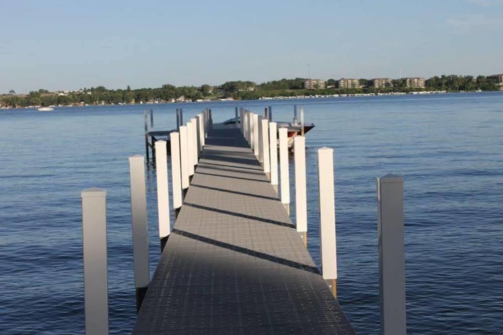 Okoboji Commons Hotel Eksteriør bilde